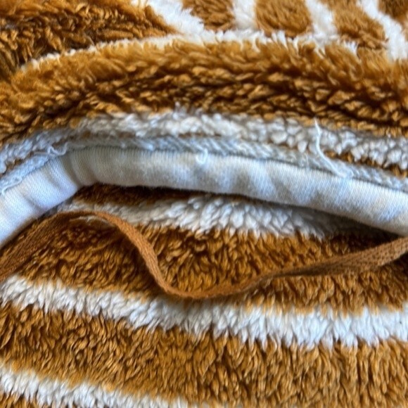 Free People Breton Striped Pullover Sherpa Fall Sweater Tan Camel White Small - Picture 10 of 11